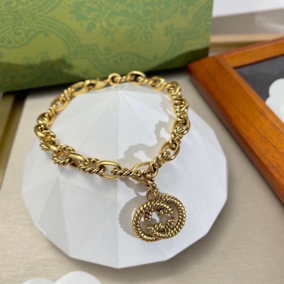 💎✨AUTHENTIC✨💎 Gucci bracelet - Picture 2 of 3